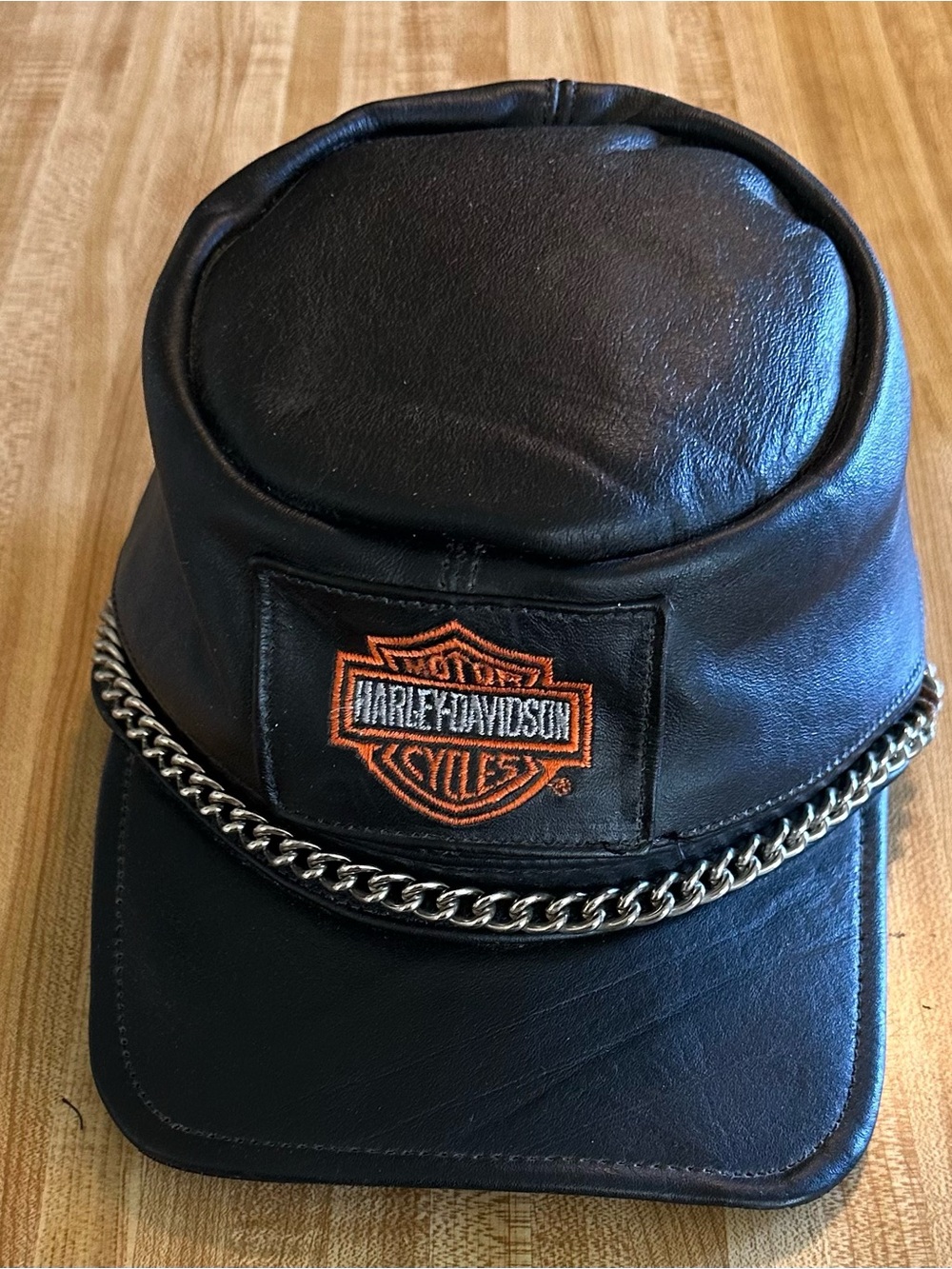 Harley-Davidson Vintage leather chain cap